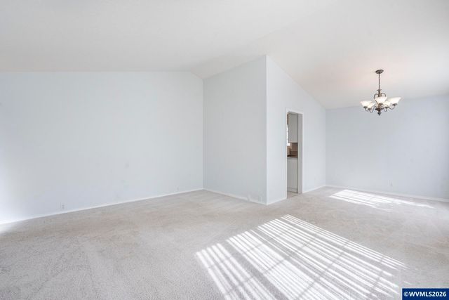 4653 Sunflower Wy NE, Salem, OR 97305