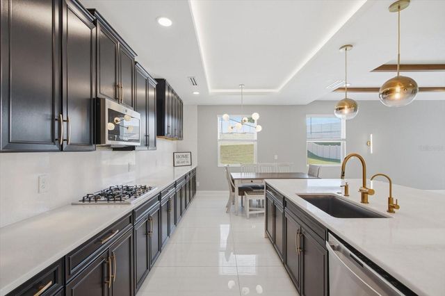 612 BLACKSTONE STREET, Minneola, FL 34715