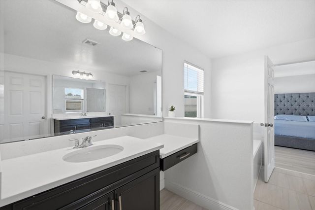 612 BLACKSTONE STREET, Minneola, FL 34715