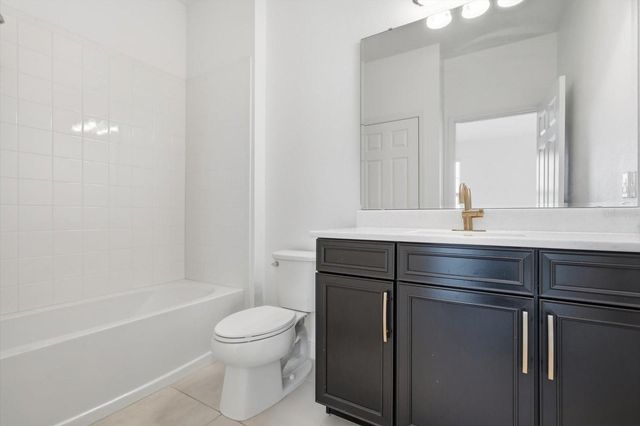 612 BLACKSTONE STREET, Minneola, FL 34715