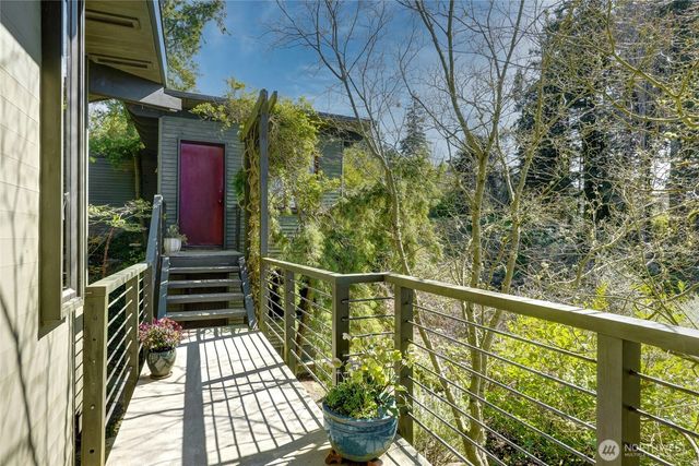 16202 72nd Avenue W, Edmonds, WA 98026