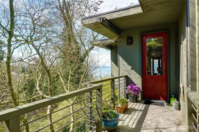 16202 72nd Avenue W, Edmonds, WA 98026