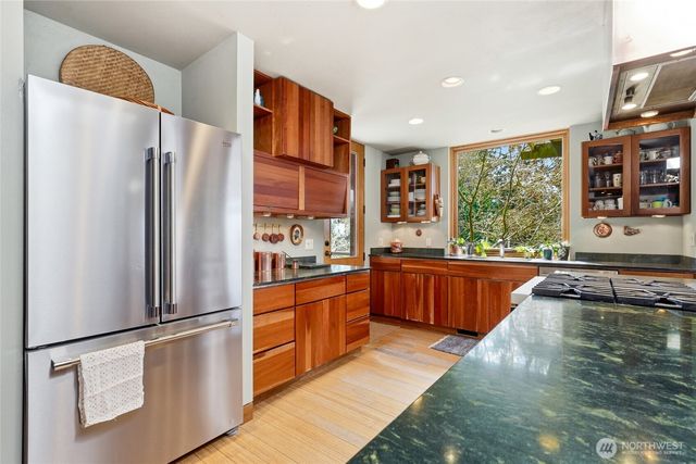 16202 72nd Avenue W, Edmonds, WA 98026
