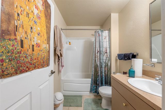 835 SW 9TH STREET 103, Gainesville, FL 32601