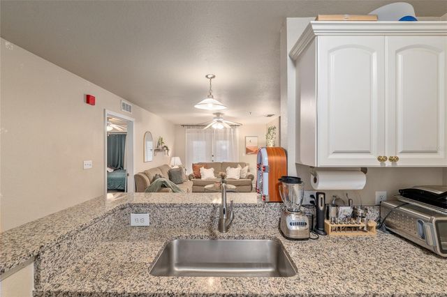 835 SW 9TH STREET 103, Gainesville, FL 32601