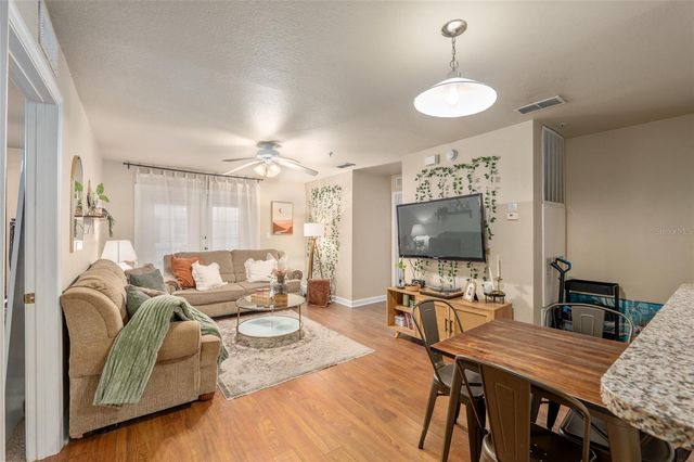 835 SW 9TH STREET 103, Gainesville, FL 32601