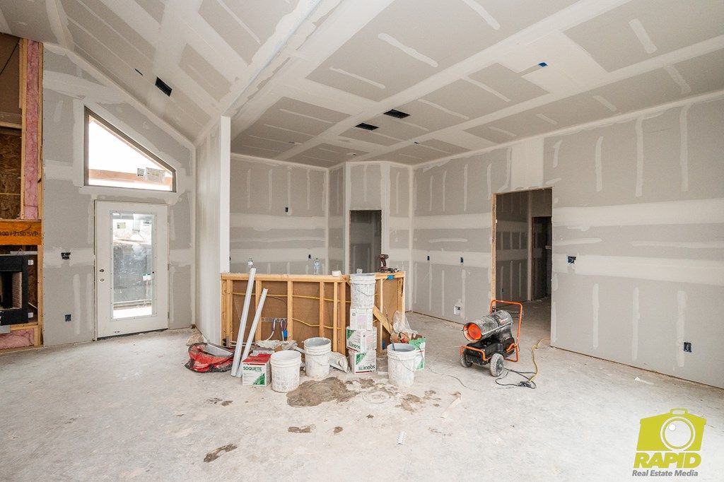 Image 5 of property listing at 9754 Jaguar Trail, San Angelo, TX 76901