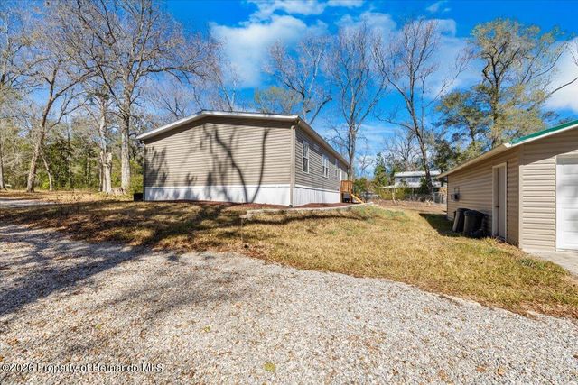 19611 Manecke Road, Brooksville, FL 34601