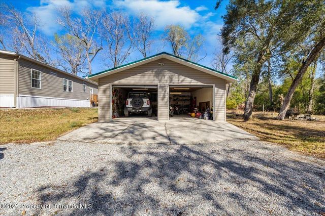 19611 Manecke Road, Brooksville, FL 34601