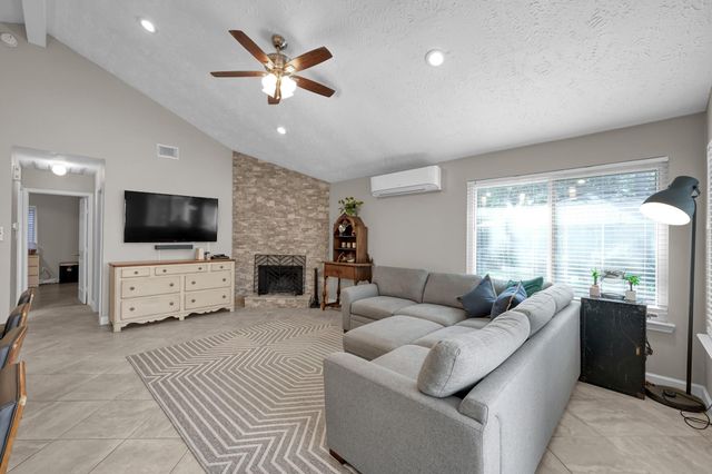 17323 Lowick Street, Spring, TX 77379