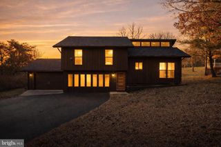 203 THE WOODS RD, Hedgesville, WV 25427