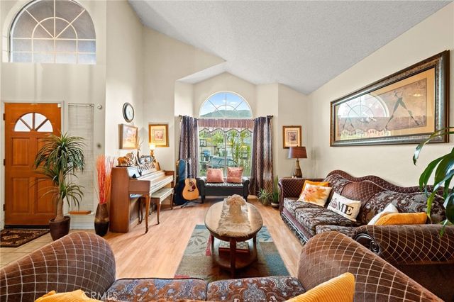 3461 Mountainside, Corona, CA 92882