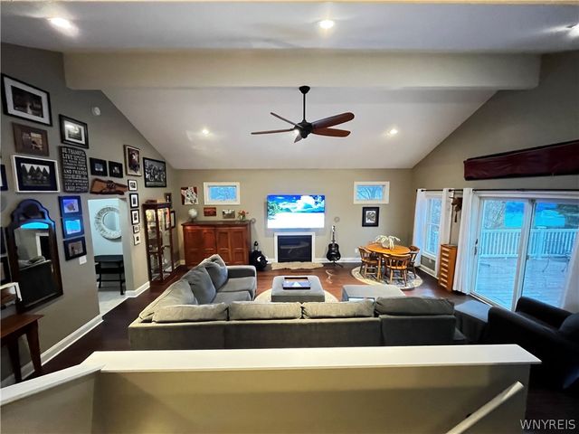 6606 Gartman Road, Orchard Park, NY 14127