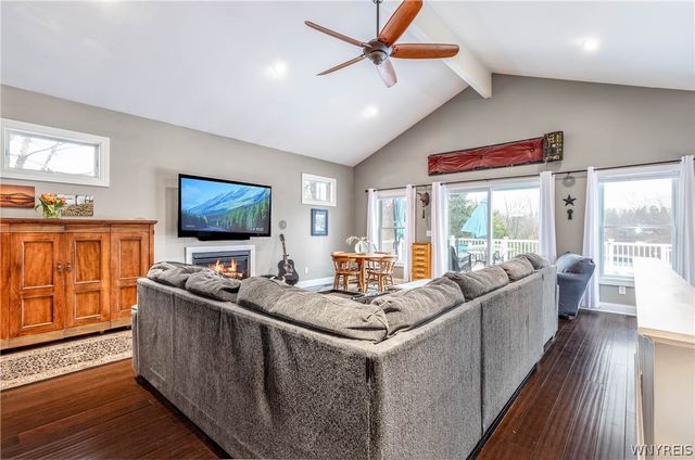 6606 Gartman Road, Orchard Park, NY 14127