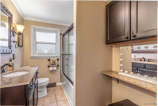 6606 Gartman Road, Orchard Park, NY 14127