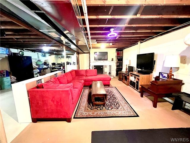 6606 Gartman Road, Orchard Park, NY 14127