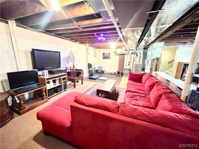 6606 Gartman Road, Orchard Park, NY 14127