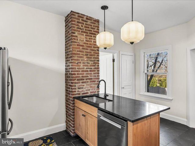 451 E 2ND ST, Moorestown, NJ 08057