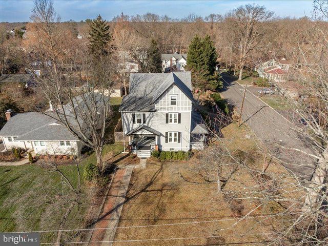 451 E 2ND ST, Moorestown, NJ 08057