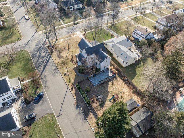 451 E 2ND ST, Moorestown, NJ 08057