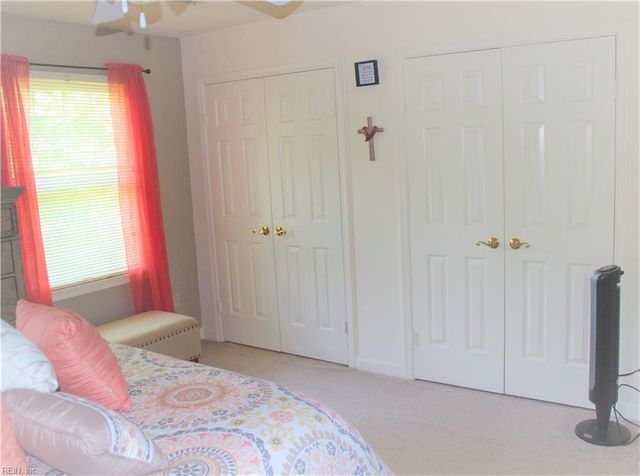 561 Kristy CT, Newport News, VA 23602