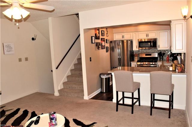 561 Kristy CT, Newport News, VA 23602