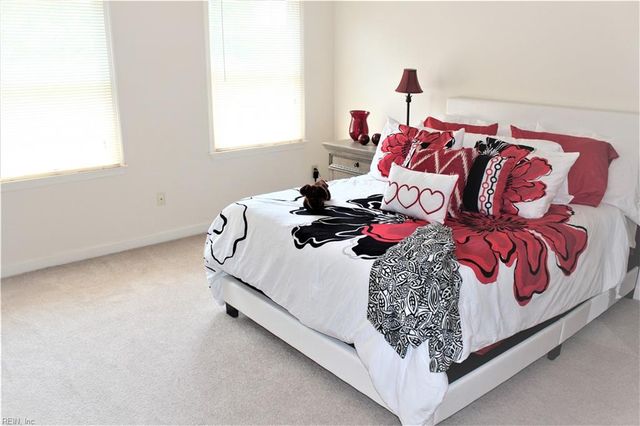 561 Kristy CT, Newport News, VA 23602