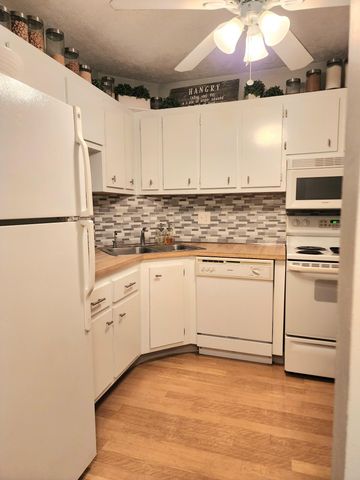 285 SE 10th Street 8a, Deerfield Beach, FL 33441