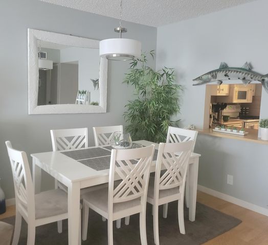 285 SE 10th Street 8a, Deerfield Beach, FL 33441