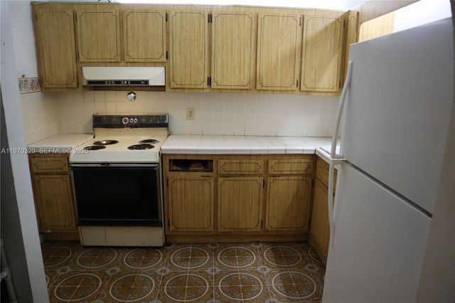 6514 SW 107th Pl, Miami, FL 33173