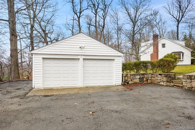 3 Mark Mead Road, Cross River, NY 10518