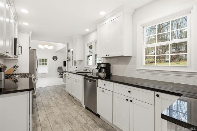 3 Mark Mead Road, Cross River, NY 10518