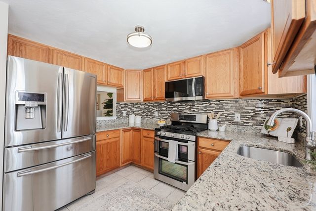 29 Juniper Lane 29, Tewksbury, MA 01876