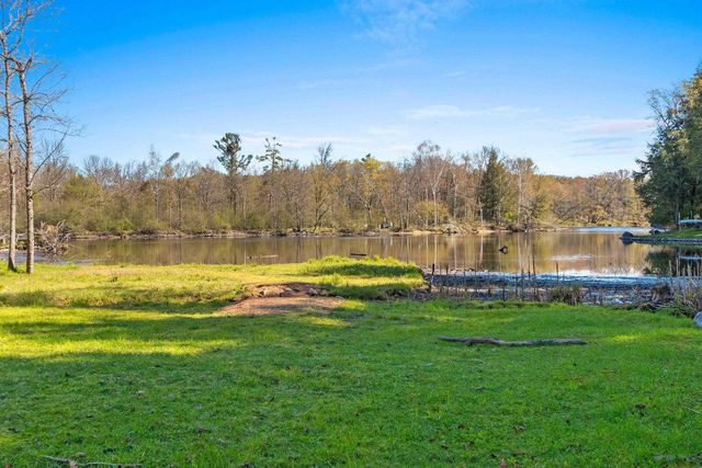 W11430 RIVERSIDE ROAD, Marion, WI 54950