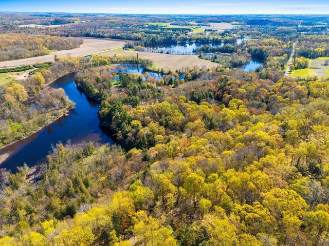 W11430 RIVERSIDE ROAD, Marion, WI 54950