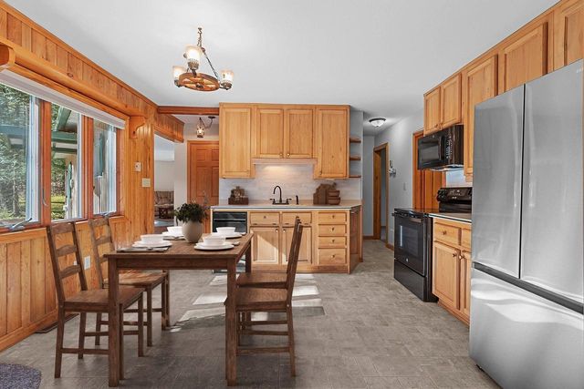 W11430 RIVERSIDE ROAD, Marion, WI 54950
