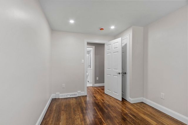 62 Queensland Rd, Billerica, MA 01862