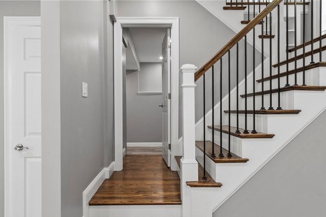 62 Queensland Rd, Billerica, MA 01862