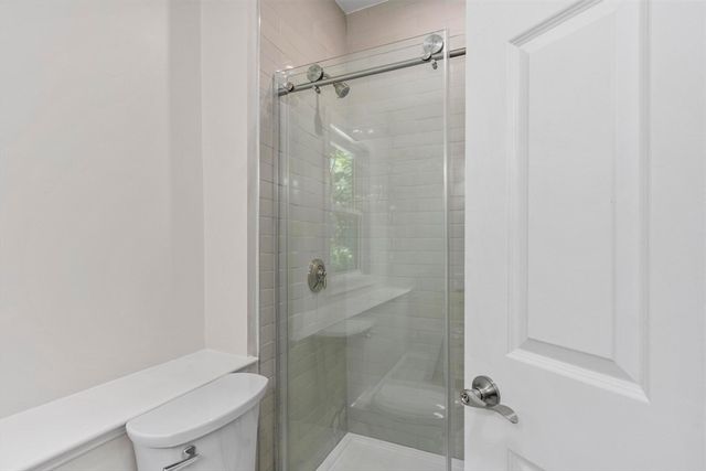 62 Queensland Rd, Billerica, MA 01862