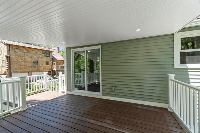 62 Queensland Rd, Billerica, MA 01862