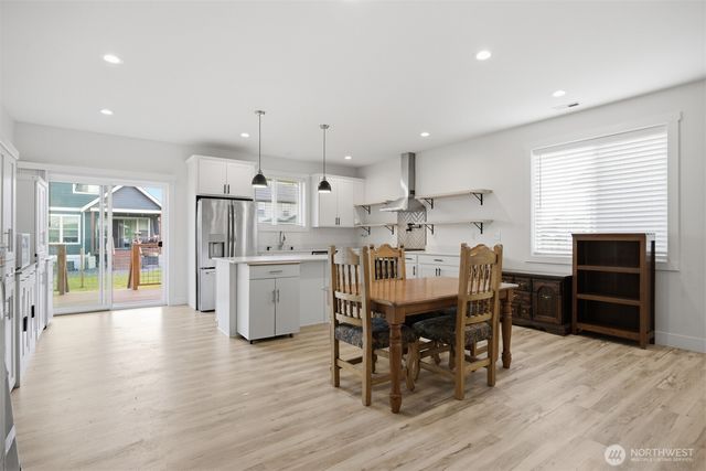 533 Second Street, Sumas, WA 98295