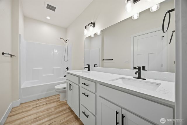 533 Second Street, Sumas, WA 98295