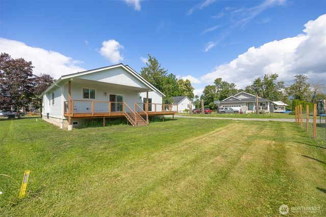 533 Second Street, Sumas, WA 98295
