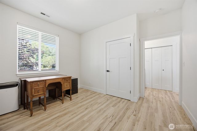 533 Second Street, Sumas, WA 98295