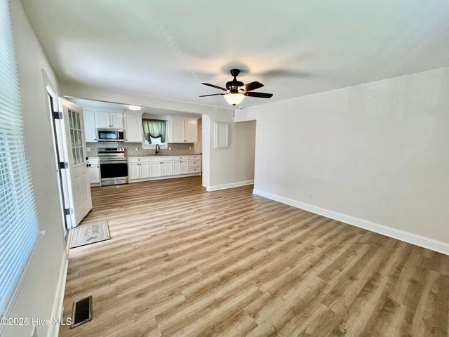 202 Banks Avenue, Goldsboro, NC 27534