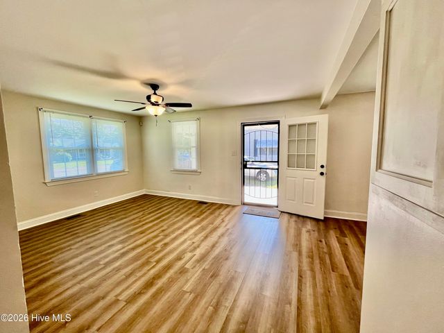 202 Banks Avenue, Goldsboro, NC 27534
