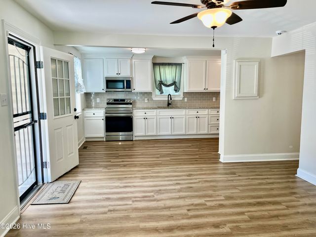 202 Banks Avenue, Goldsboro, NC 27534