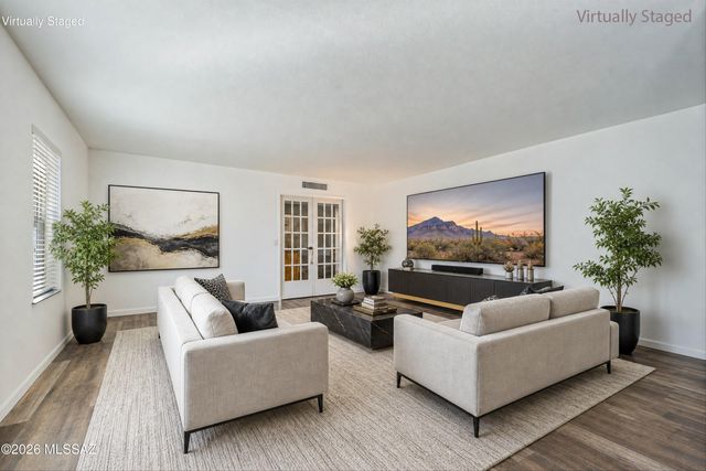 6725 E Bacobi Circle, Tucson, AZ 85750