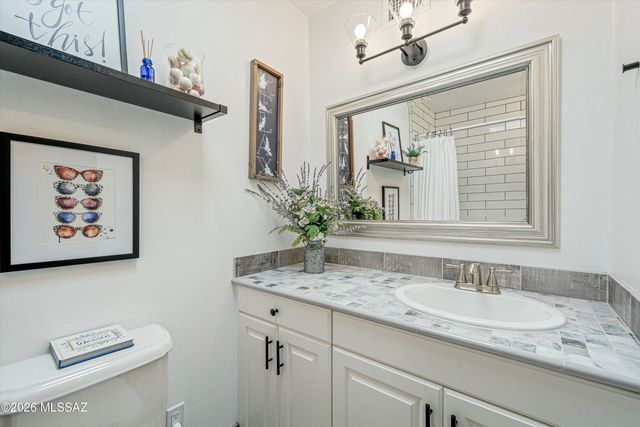 6725 E Bacobi Circle, Tucson, AZ 85750
