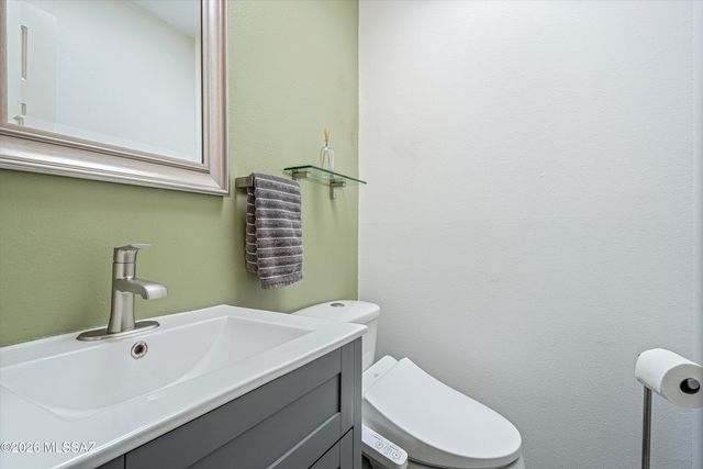 6725 E Bacobi Circle, Tucson, AZ 85750